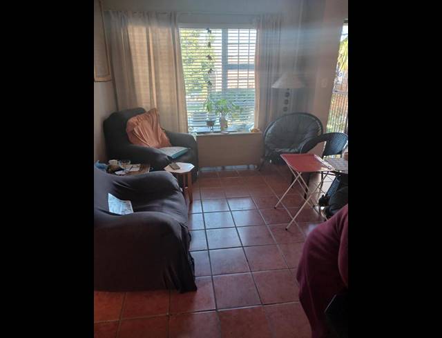 2 BEDROOM TOWNHOUSE FOR SALE IN BERG-EN-DAL